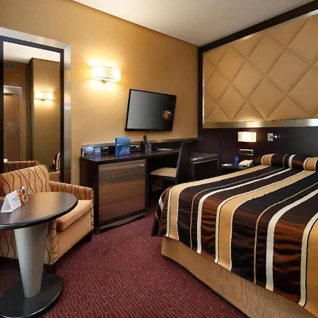 Eurostars Lux בית הארחה *